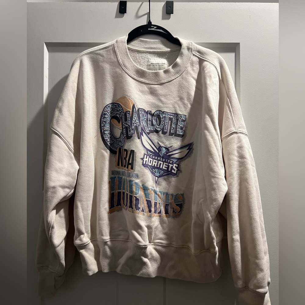 Graphic sweatshirt